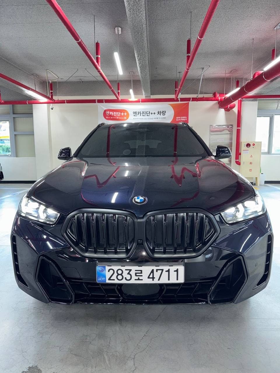 BMW X6 xDrive40i M Sport — вид спереди